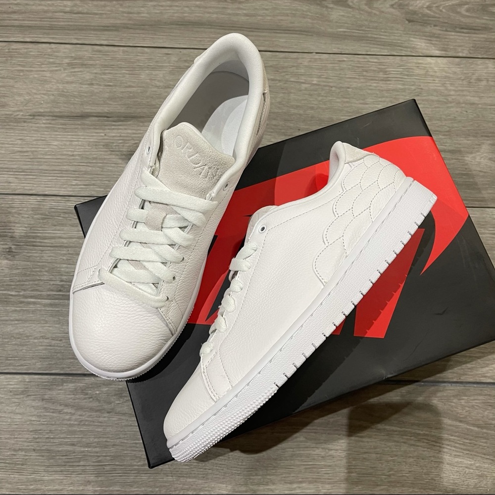 Air Jordan 1 Low White Men’s - Picture 8 of 8